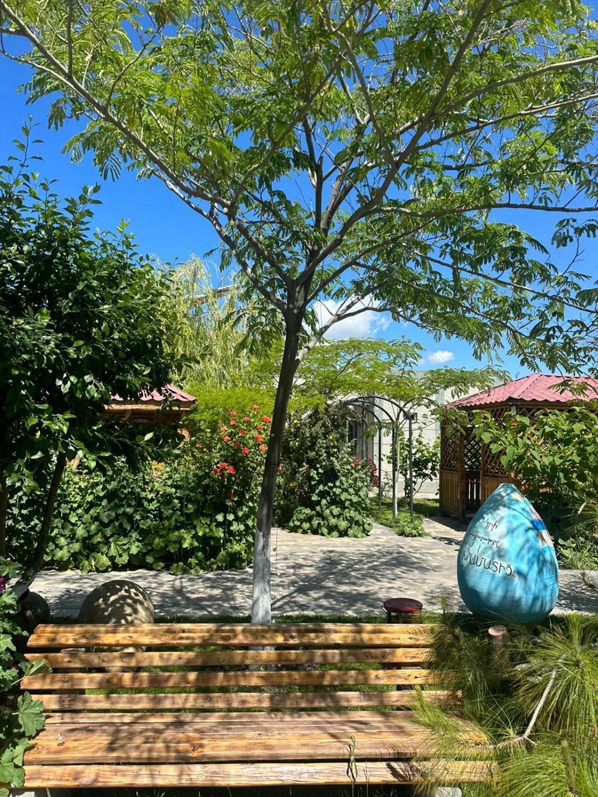 Ralina Restaurant And Hotel Ararat Exterior photo